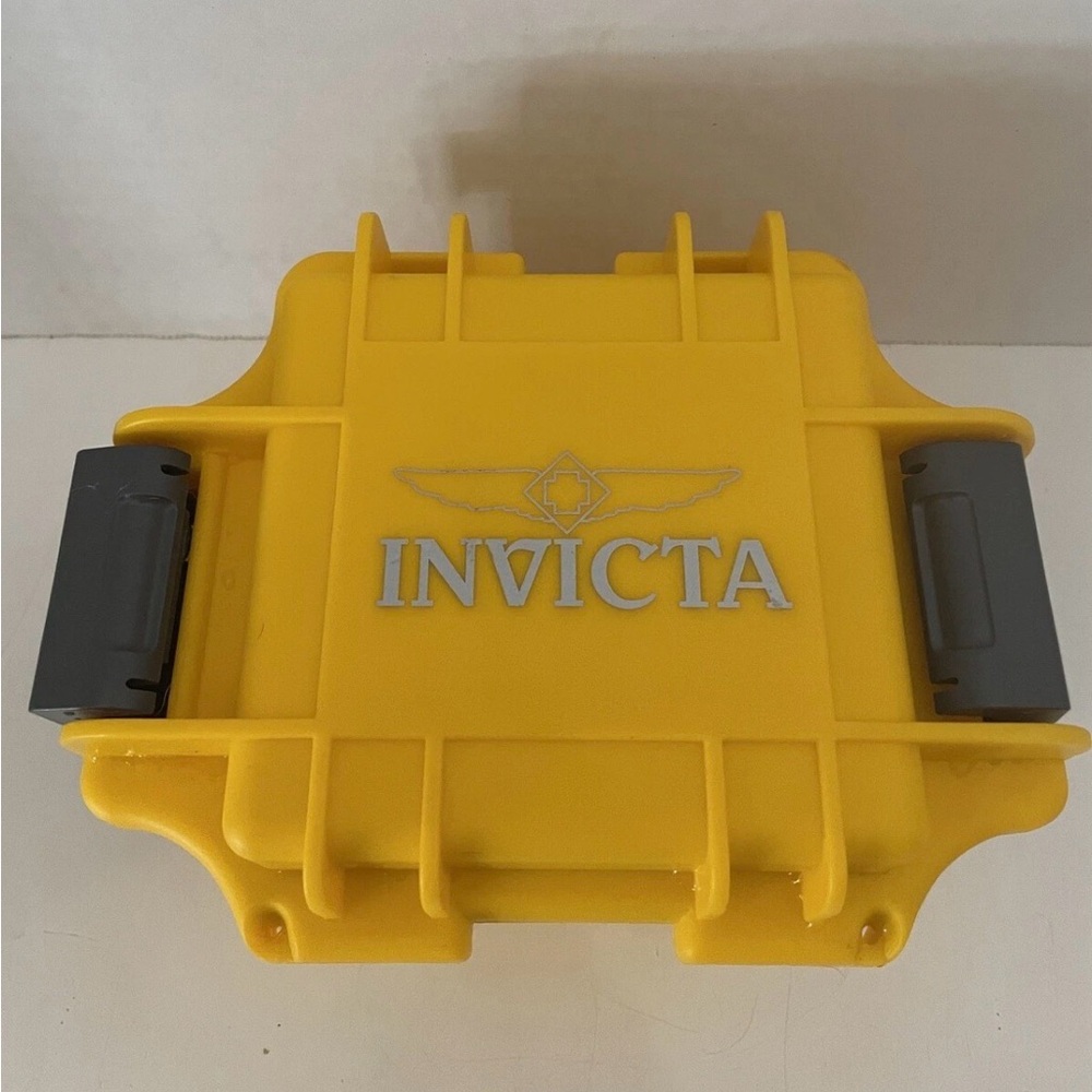 Invicta One Slot Waterproof, Shock Proof Single Watch Case